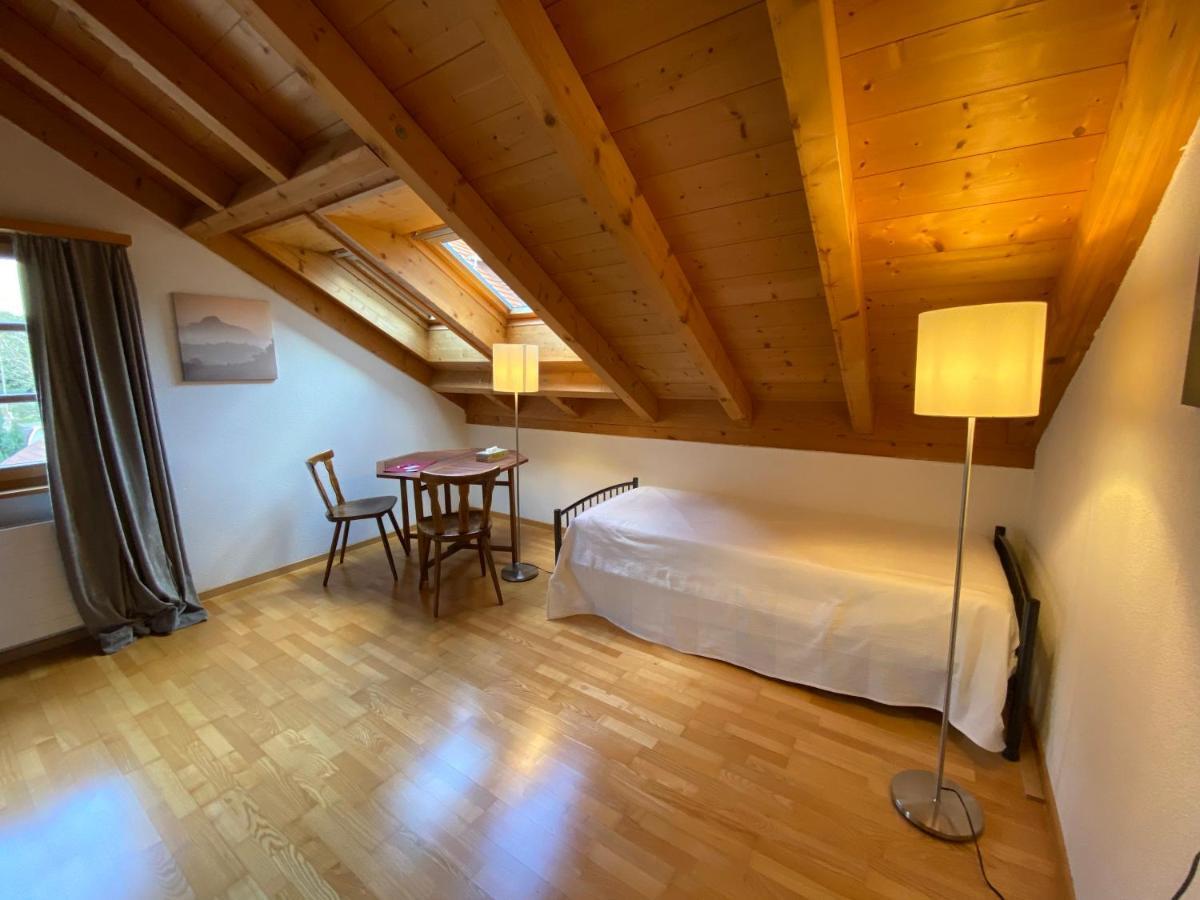 Atelier 67 Bed & Breakfast Obersaxen Eksteriør bilde
